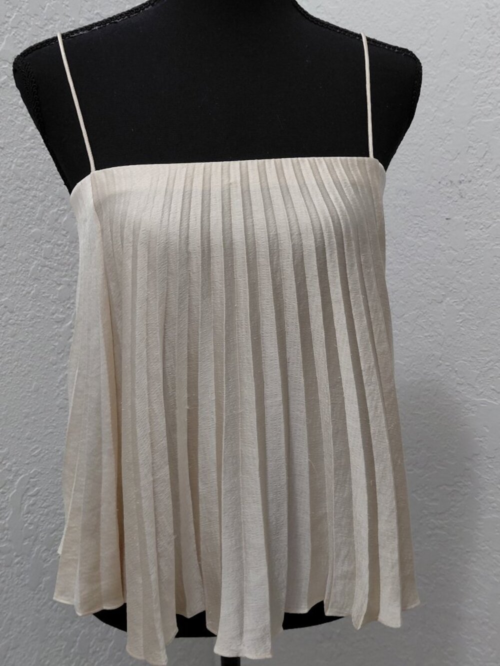 VINCE Cream Pleated Satin Camisole XS